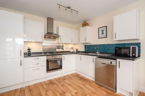 2 bedroom apartment for sale, Alderson Grove, Hersham, Walton-On-Thames.