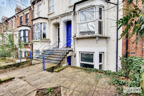 1 bedroom flat to rent, Southwold Road, Hackney E5