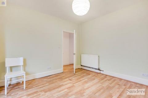 1 bedroom flat to rent, Southwold Road, Hackney E5