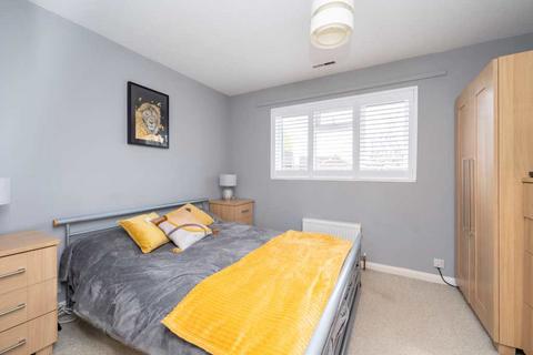 2 bedroom end of terrace house for sale, Singleton Road, Horsham, West Sussex