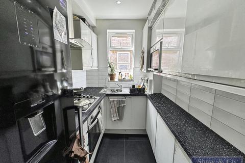 3 bedroom ground floor flat for sale, Cecil Road, Hounslow TW3