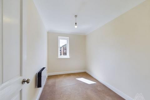 2 bedroom apartment for sale, Danbury Crescent, South Ockendon