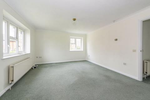 1 bedroom flat for sale, Linden Chase, Uckfield