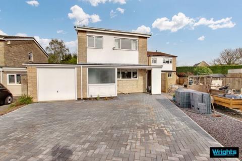 4 bedroom detached house to rent - Springfield Close, Corsham