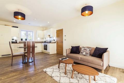 2 bedroom flat to rent, Soames Place, Wokingham