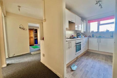 2 bedroom flat for sale, Penrose Street, North Road west, Plymouth. A first floor purpose built 2 double bed flat. Great investment or first buy
