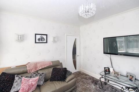 3 bedroom semi-detached house for sale, Birklands Drive, Hull, HU8