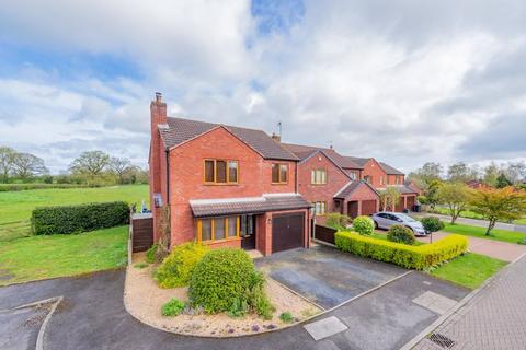 4 bedroom detached house for sale, Oakfield Close, Whitchurch