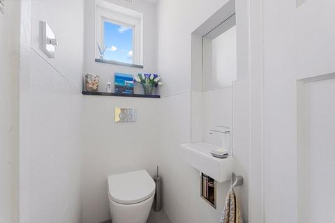 35 Cambridge Road, Carshalton, SM5 3QR