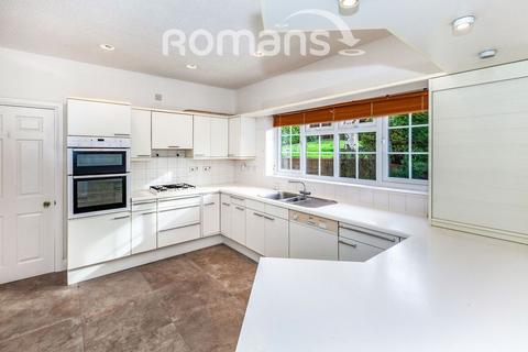 5 bedroom detached house to rent, Donnay Close, Gerrards Cross