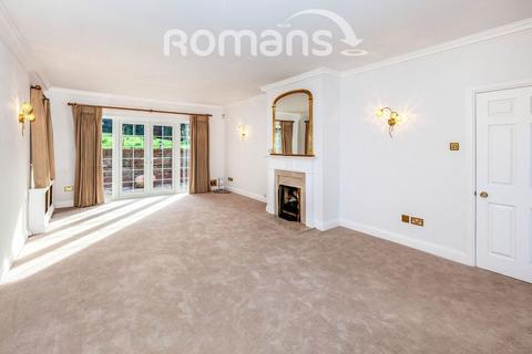 5 bedroom detached house to rent, Donnay Close, Gerrards Cross
