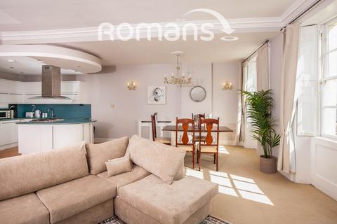 2 bedroom apartment to rent, Lansdown Crescent