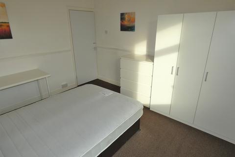 1 bedroom in a house share to rent, Room 1; Fletcher Road; ST4