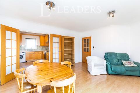2 bedroom apartment to rent, Lysander Court, Gunwharf Quays