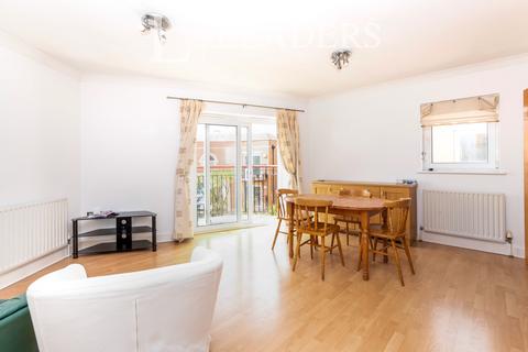 2 bedroom apartment to rent, Lysander Court, Gunwharf Quays