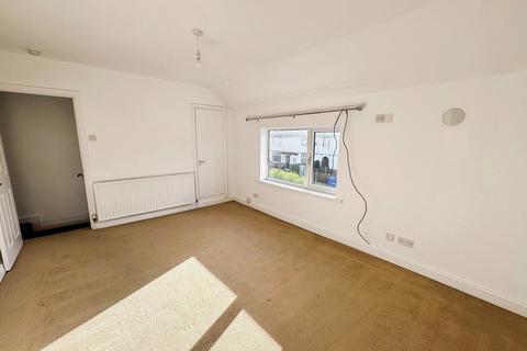 2 bedroom terraced house to rent, Norfolk Road, NG10