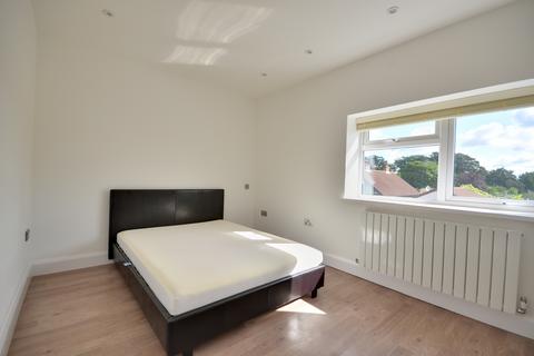 2 bedroom flat to rent, Pield Heath Road, Hillingdon, Middlesex UB8 3NJ