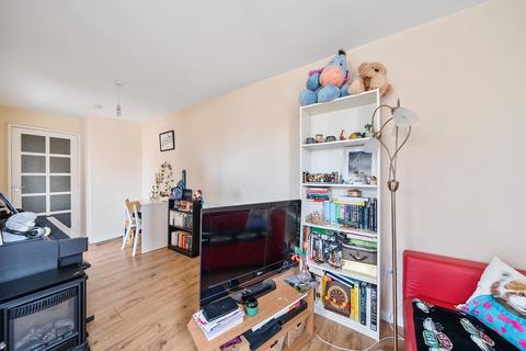 1 bedroom flat to rent, Greenacre Gardens, Walthamstow, London, E17