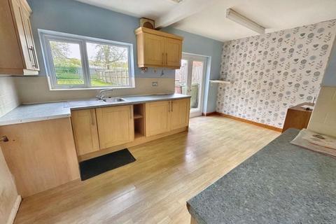 3 bedroom end of terrace house for sale, Mendip Road, Cheltenham GL52