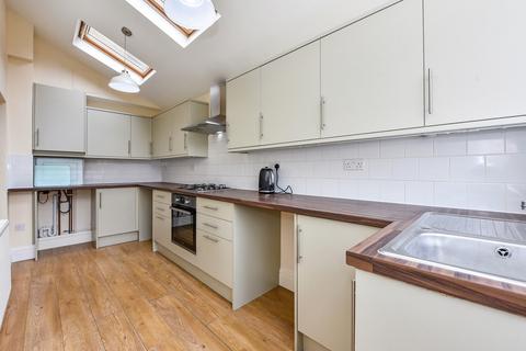 4 bedroom end of terrace house for sale, Montague Road, Portsmouth PO2