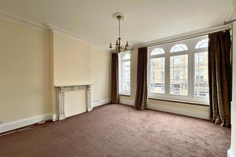 1 bedroom apartment to rent, Market Place, Frome