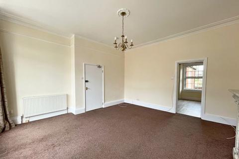 1 bedroom apartment to rent, Market Place, Frome