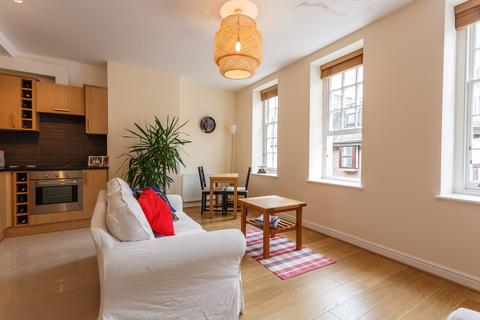 2 bedroom apartment to rent, St Leonards Road