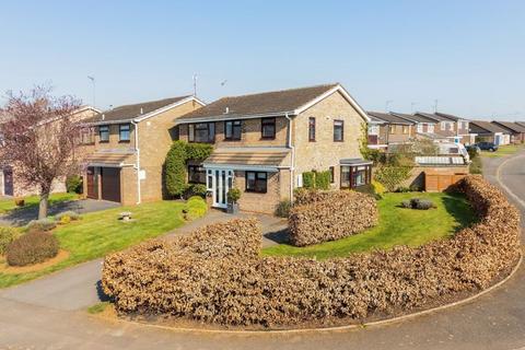 4 bedroom detached house for sale, Colesbourne Road, Banbury OX15