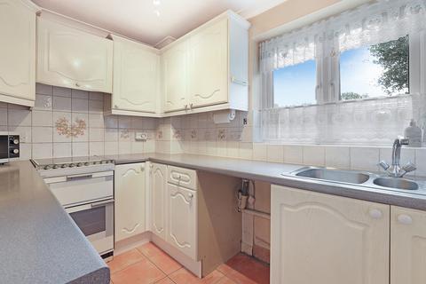 2 bedroom apartment for sale, Sands Way, Woodford Green IG8