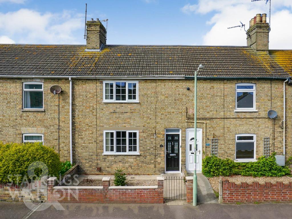 Prospect Place, Lowestoft 3 bed terraced house for sale £250,000