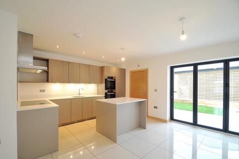 4 bedroom detached house for sale, Rotherham S62