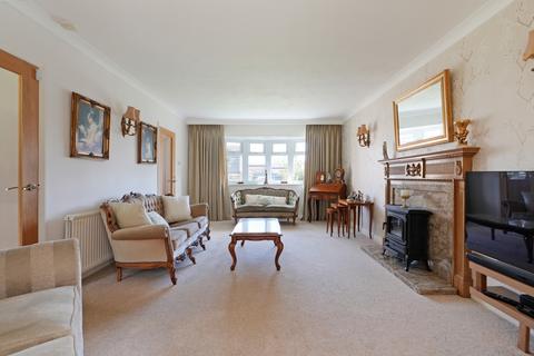 14 Causeway Glade, Sheffield, S17 3EZ