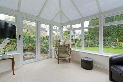 14 Causeway Glade, Sheffield, S17 3EZ