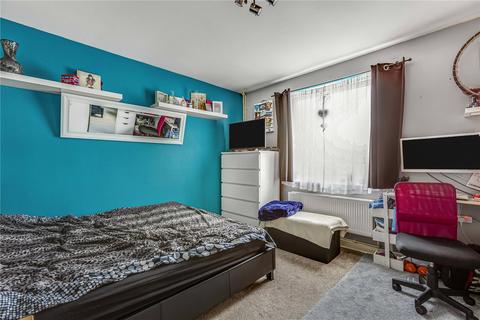 18 Flanders Crescent, London, SW17 9JA