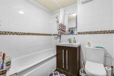 18 Flanders Crescent, London, SW17 9JA