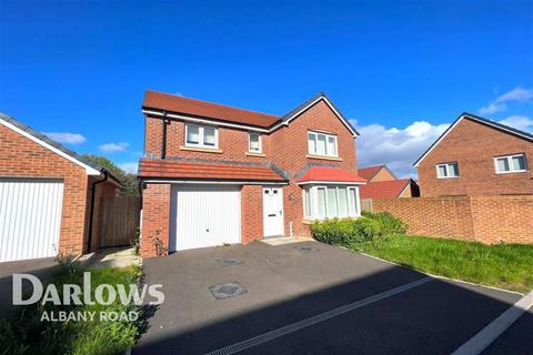 4 bedroom detached house to rent, Heol Bennett, Old St. Mellons