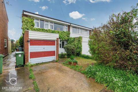 3 bedroom end of terrace house for sale, Abraham Drive, Silver End