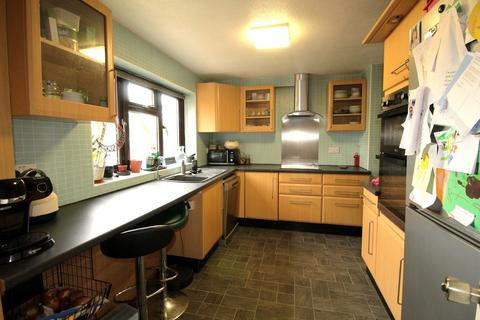 3 bedroom end of terrace house for sale, Green Acres Gamlingay