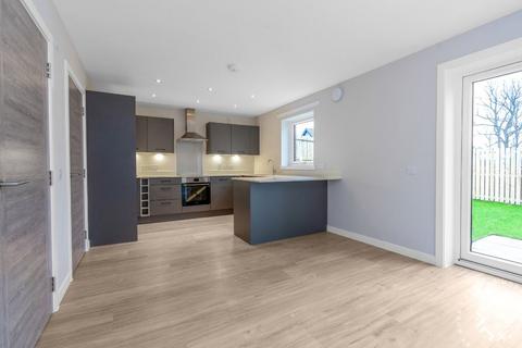 4 bedroom terraced house to rent, Vista Park, Glasgow, G33 4QB