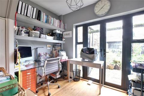 13 Reynolds Place, London, SE3 8SX