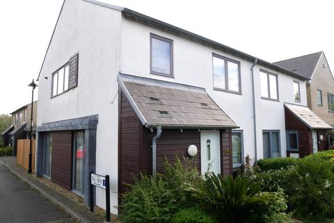 3 bedroom semi-detached house to rent, Eastview, St Marys Island, Chatham