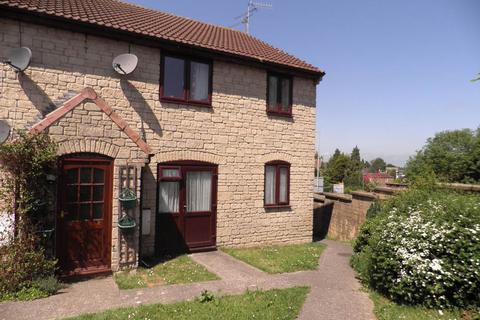 2 bedroom flat to rent, Knights Court, Keyford, Frome