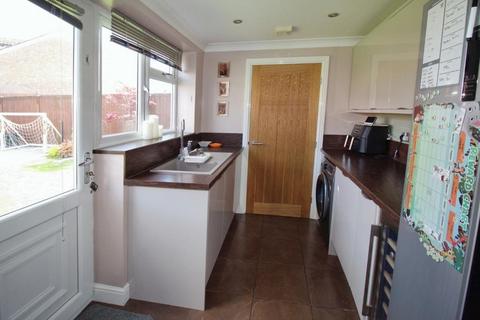 58 Burchnall Close, Deeping St James, Peterborough, PE6 8TG