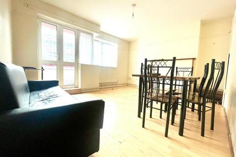 3 bedroom flat for sale, Fitzroy House, Wallwood Street, London, E14 7AL