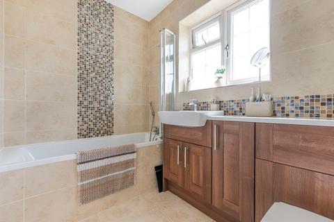 10 Ridgeway Crescent, Orpington, BR6 9QN