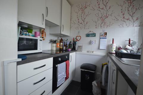 1 bedroom flat to rent, Carr Road, Deepcar, Sheffield, South Yorkshire, UK, S36