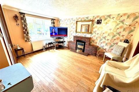 11 Chaffinch Close, Worthing, BN13 2TZ