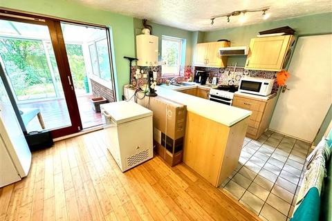 11 Chaffinch Close, Worthing, BN13 2TZ