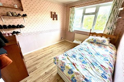 11 Chaffinch Close, Worthing, BN13 2TZ