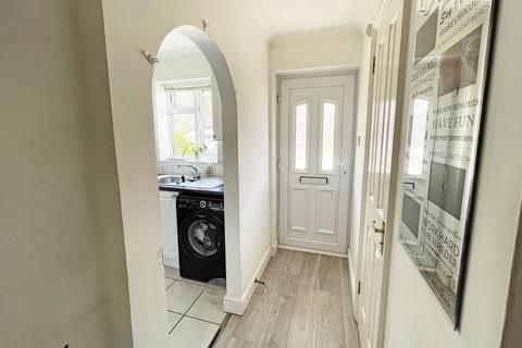 2 bedroom terraced house for sale, Heath Close, Sayers Common, Hassocks, West Sussex, BN6 9XL